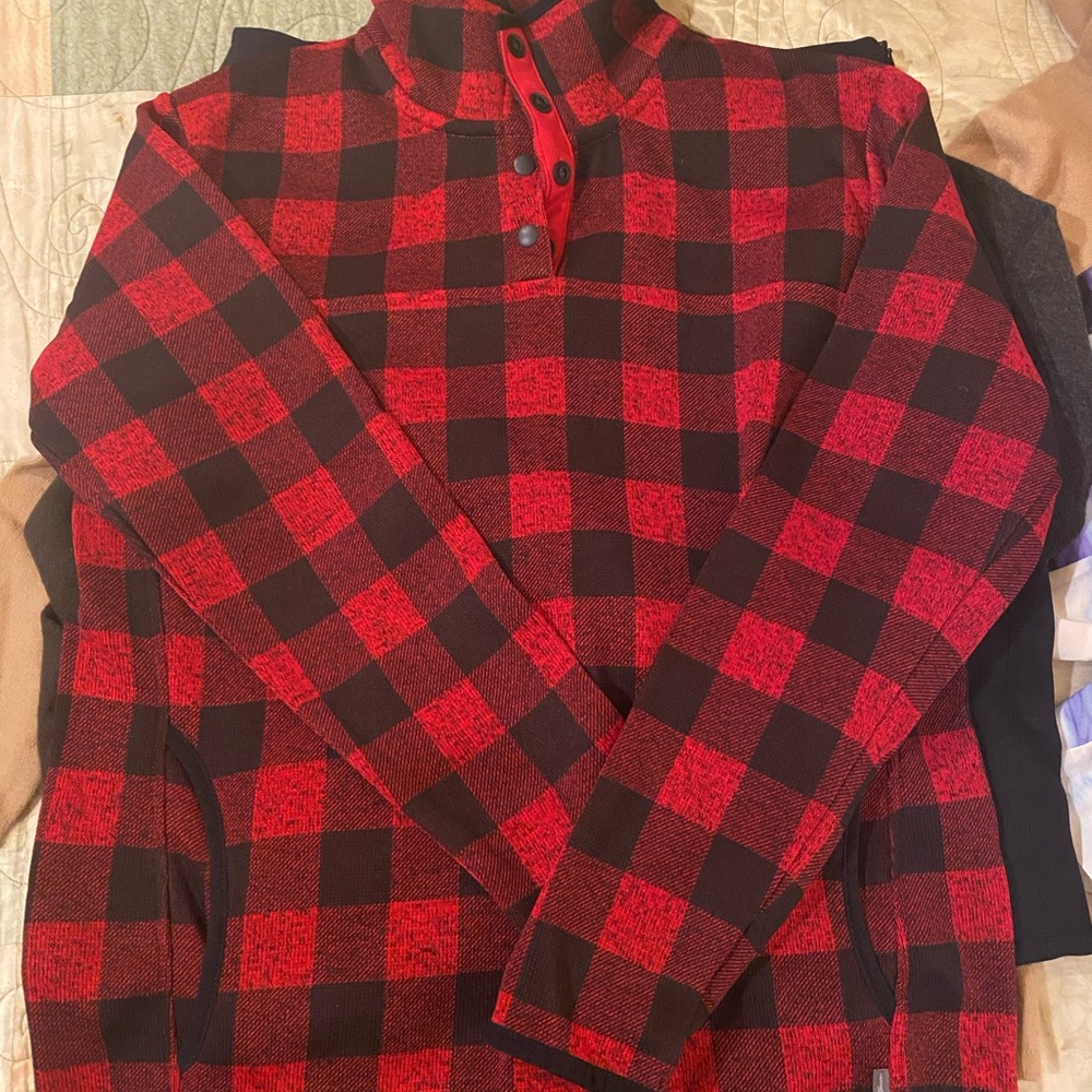 Eddie Bauer fleece half-button (snaps) in Buffalo plaid